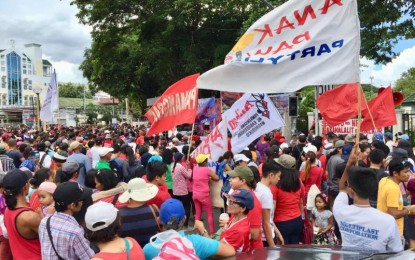 <p>LABOR DAY RALLY. About 2,000 rallyists gather in front of the Iloilo Provincial Capitol on Labor Day (May 2, 2018) calling for a law to end contractualization. <em>(Photo by Cindy Ferrer) </em></p>